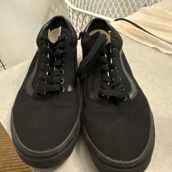 Vans Black Canvas Men's Sneakers - Picture 2 of 8
